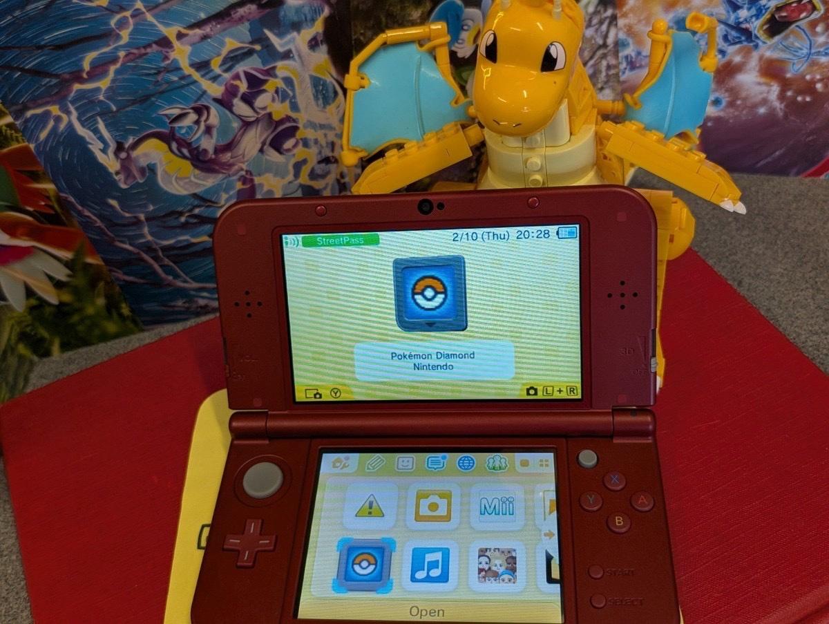 Nintendo 3DS Handheld ConsoleFlame Red Tested - Addy, Washington - FleaMarketBay