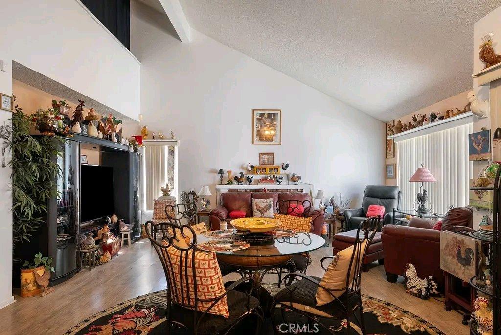 Living Room 3 piece Couch 2 chairs w Ottoman - Moreno Valley, California - FleaMarketBay