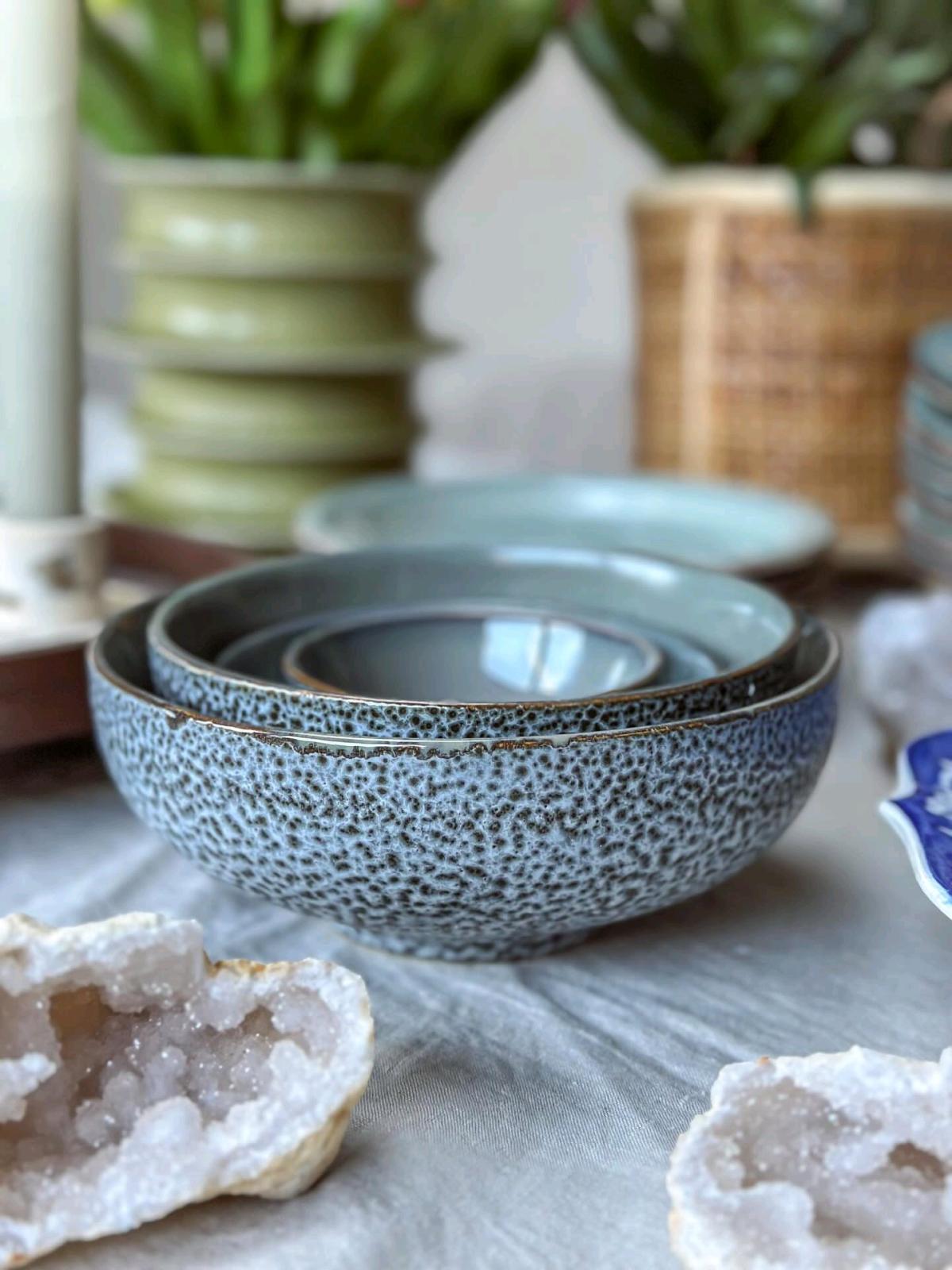 Beautiful Vintage Bowls - Fort Myers Beach, Florida - FleaMarketBay