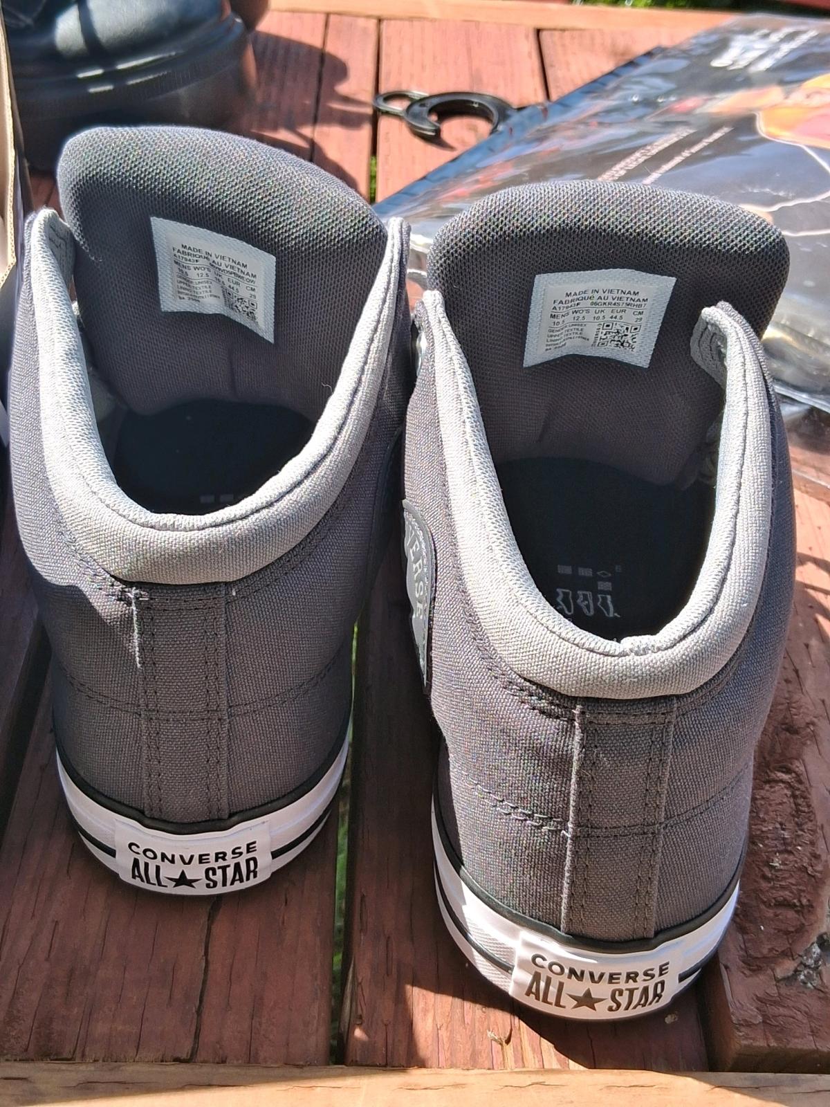 Grey Converse - San Diego, California - FleaMarketBay