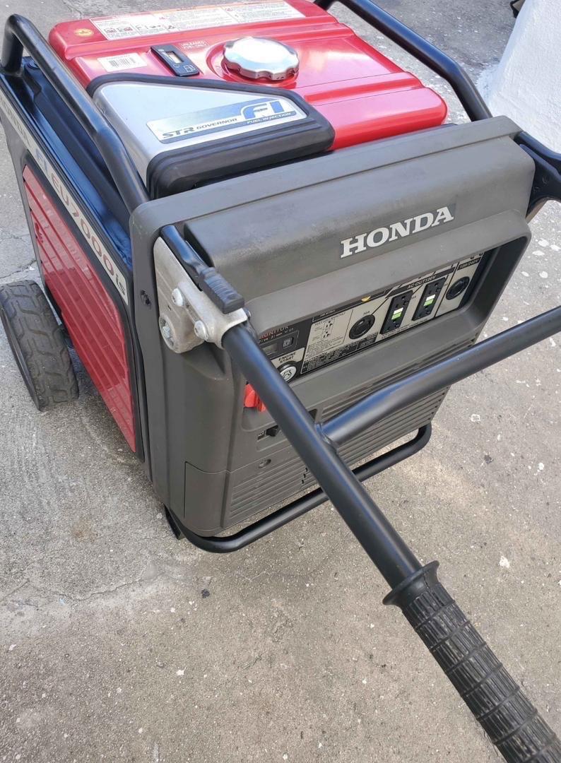 Honda Inverter Generator Eu7000is - Albany, California - FleaMarketBay