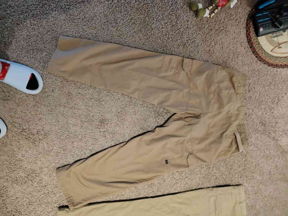 4 pairs of mens Carhartt jeans