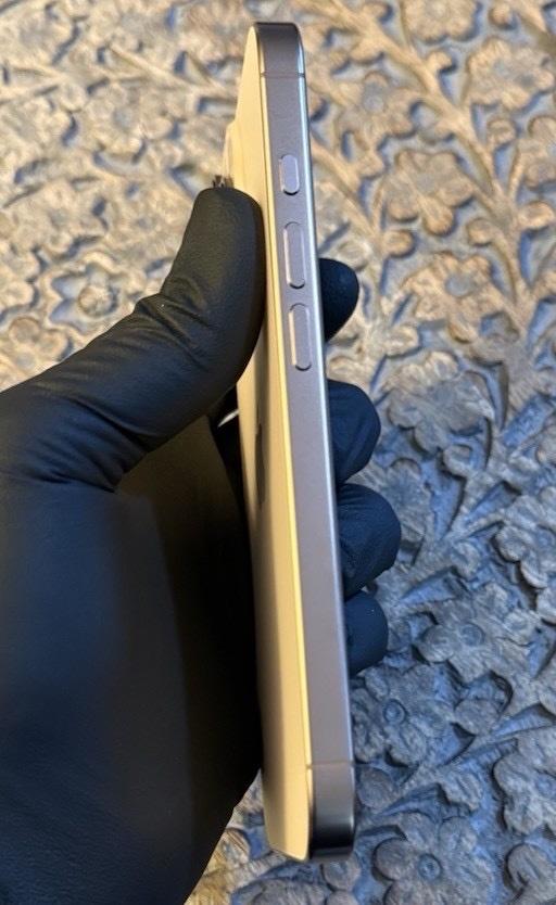 Apple iPhone 16 Pro 256 GBDesert Titanium Unlocked 91Excelle - Adams, New York - FleaMarketBay