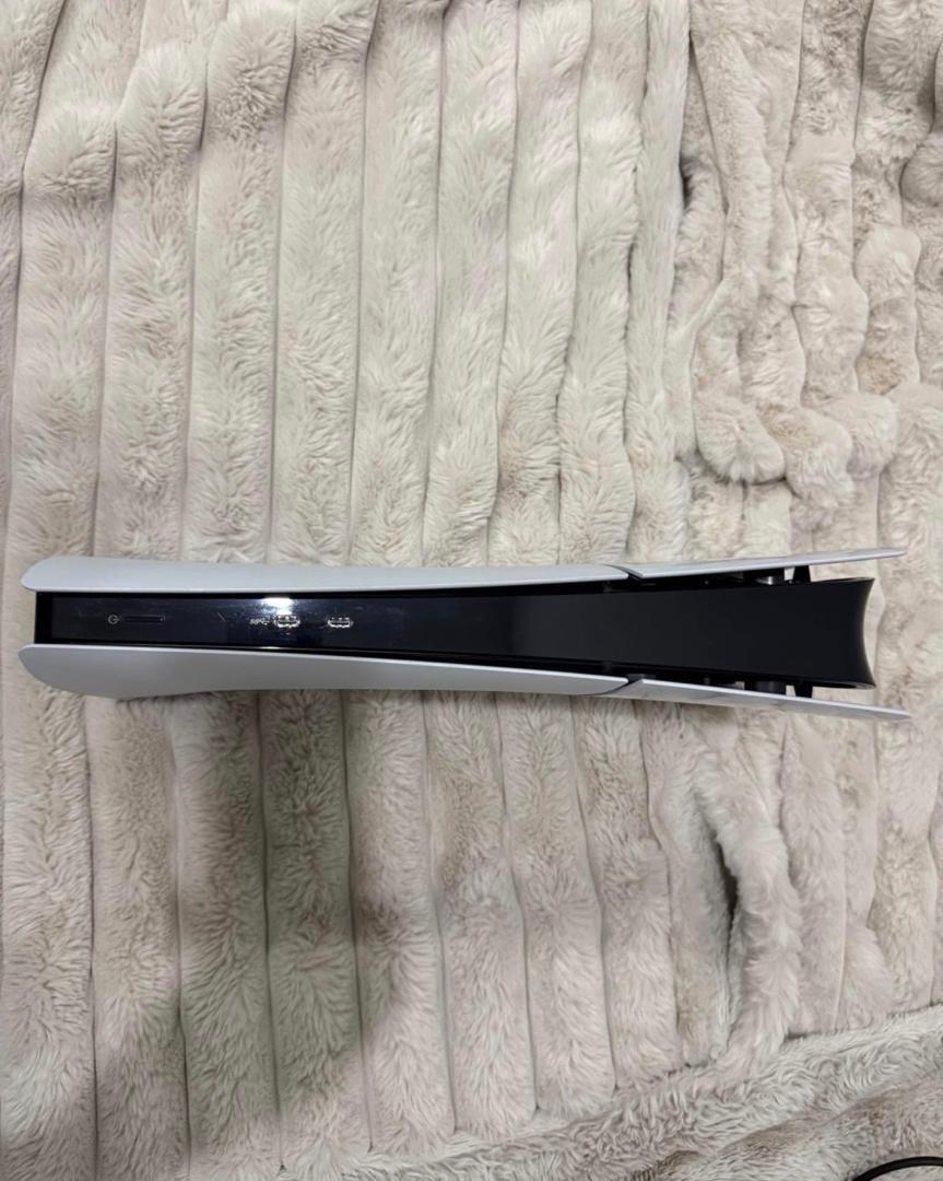 Im giving my it out the ps5 to someone interested - Alicia, Arkansas - FleaMarketBay