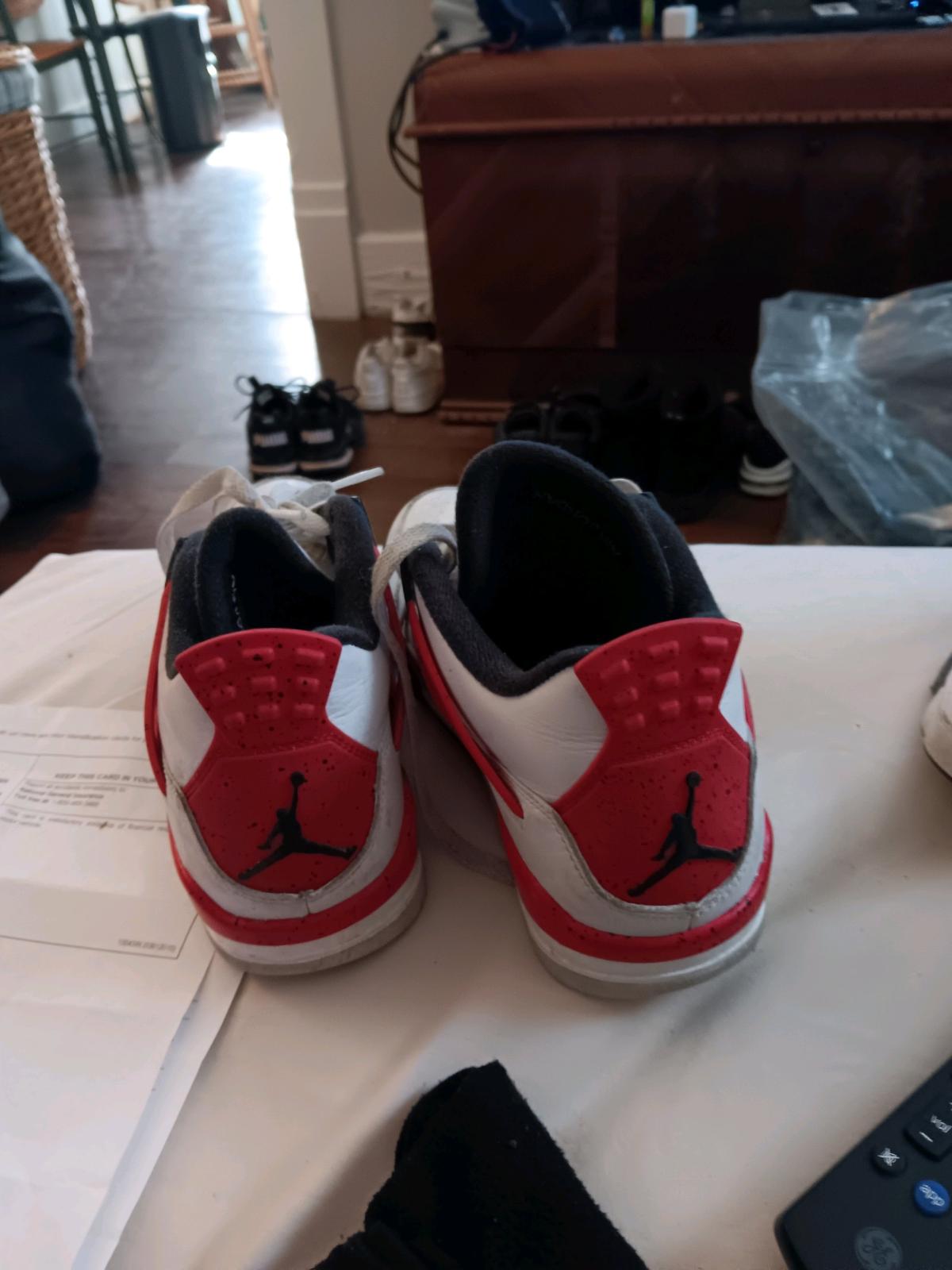 Air Jordan 4 Retro - Kokomo, Indiana - FleaMarketBay