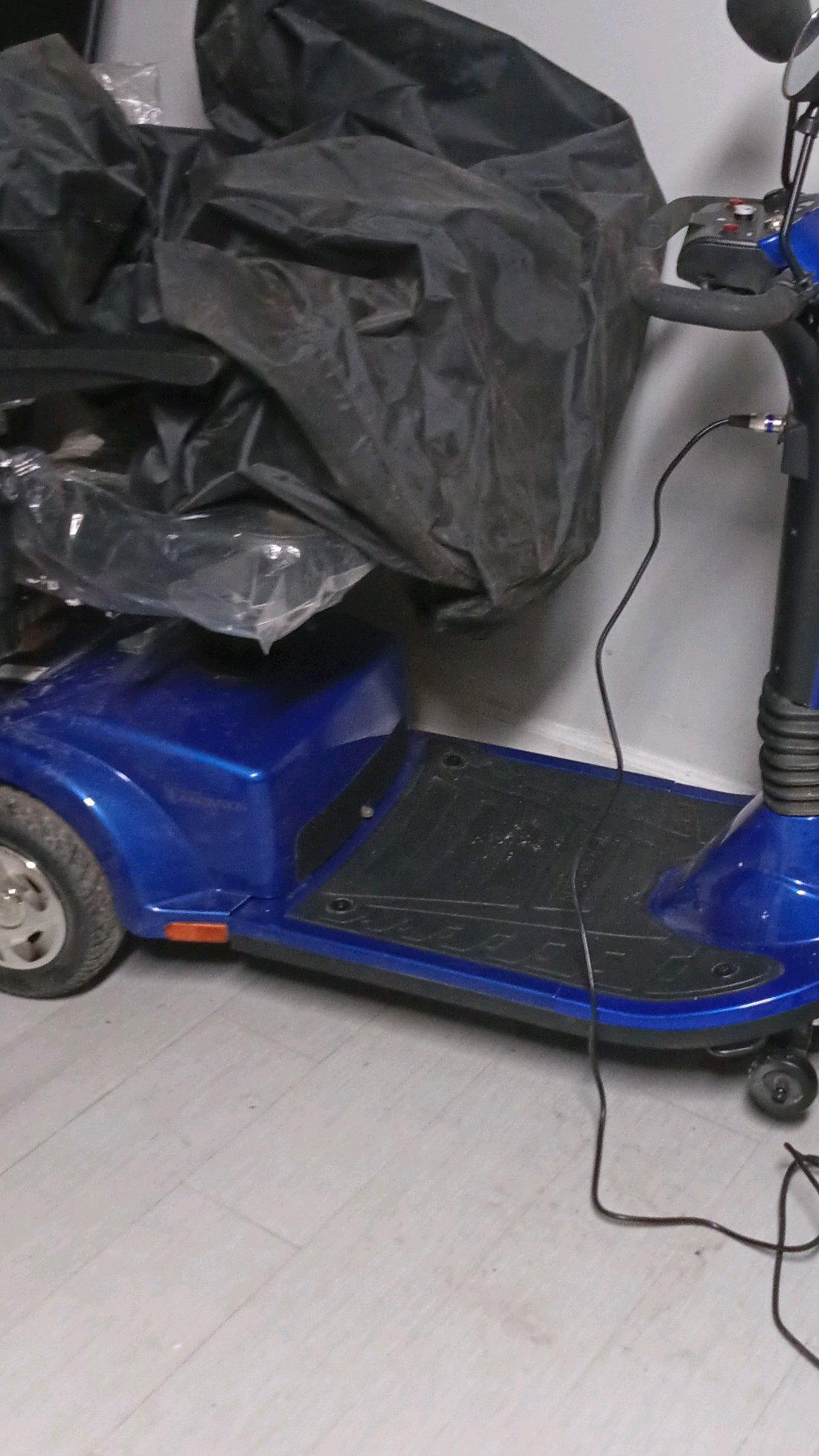 3 cycle scotter - Greenville, South Carolina - FleaMarketBay