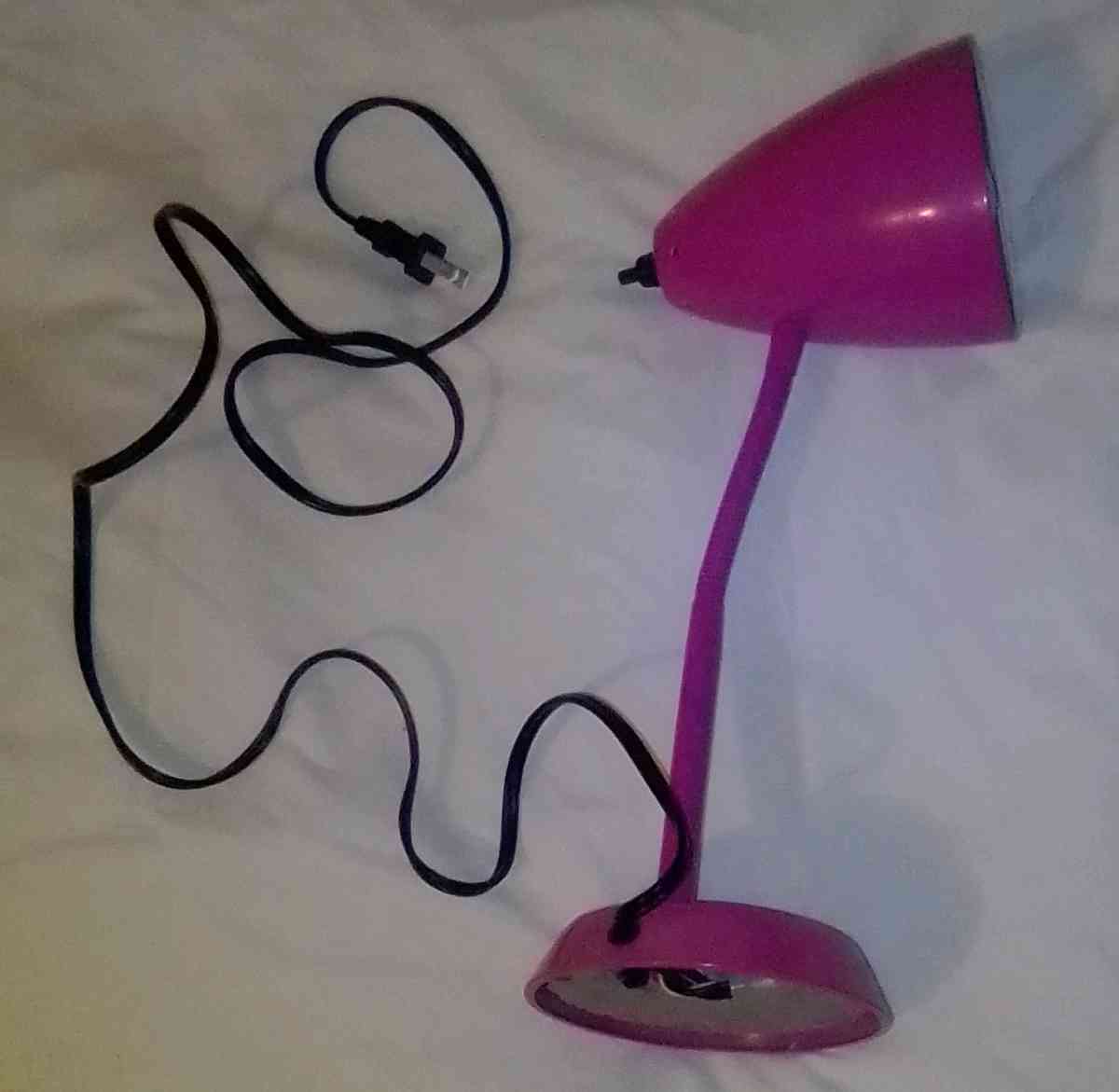 hot pink metal desk lamp that adjustable