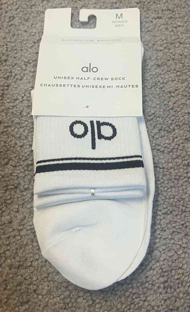 ALO Yoga Half Crew Unisex Socks Medium