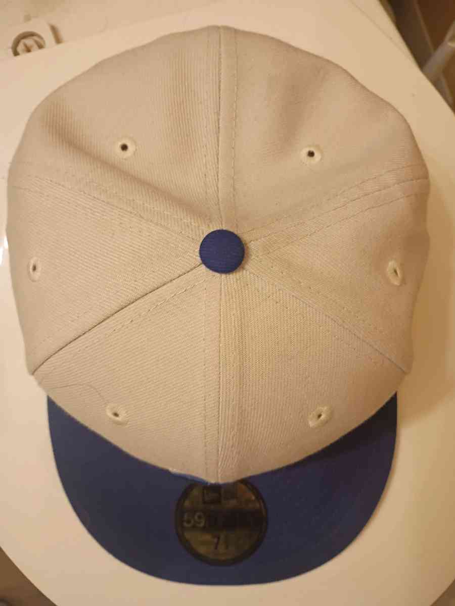 new era world champion blue fitted LA dodgers cap - Defiance, Ohio - FleaMarketBay