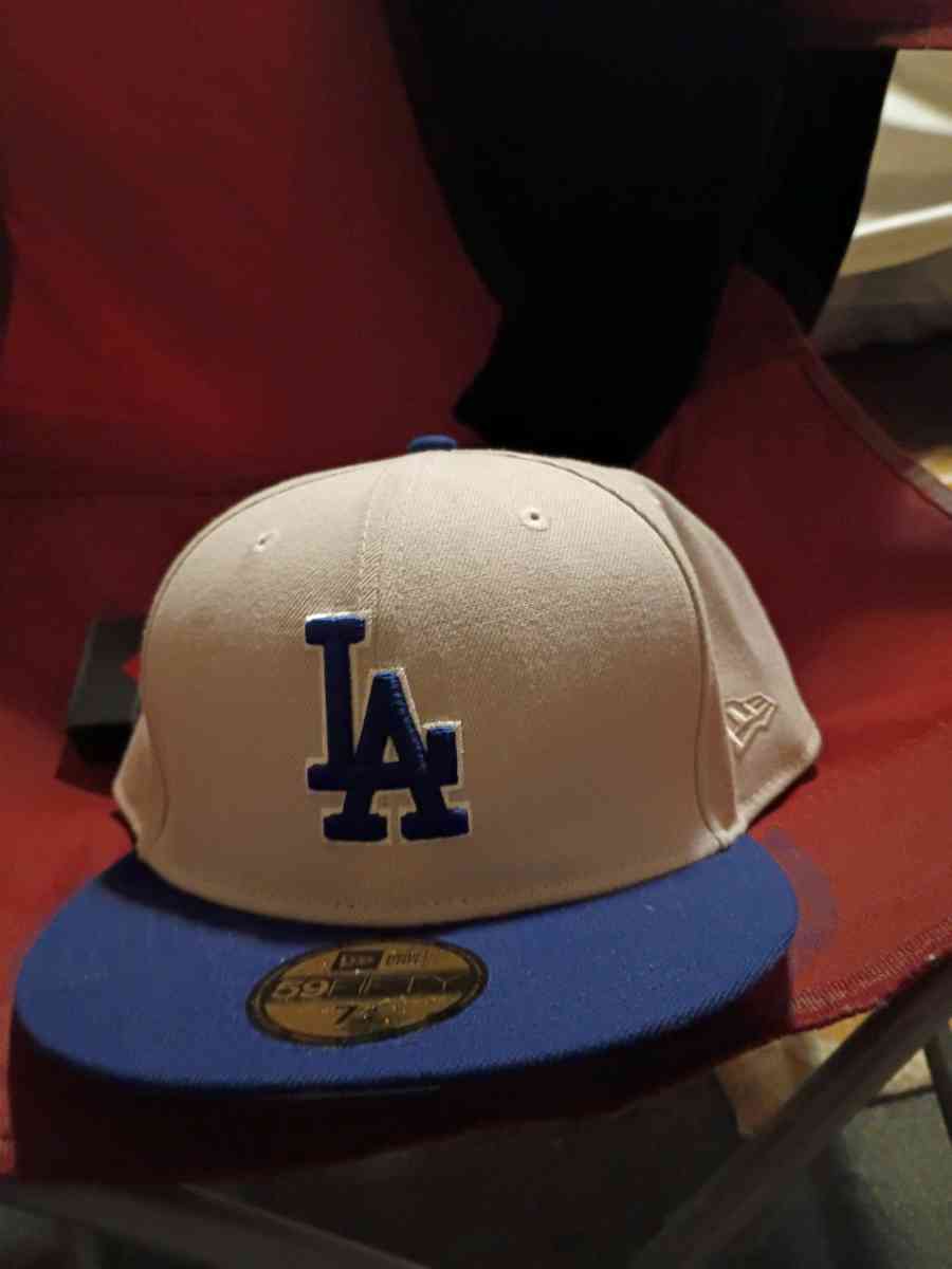 new era 2020 Los Angeles dodgers fitted - Defiance, Ohio - FleaMarketBay