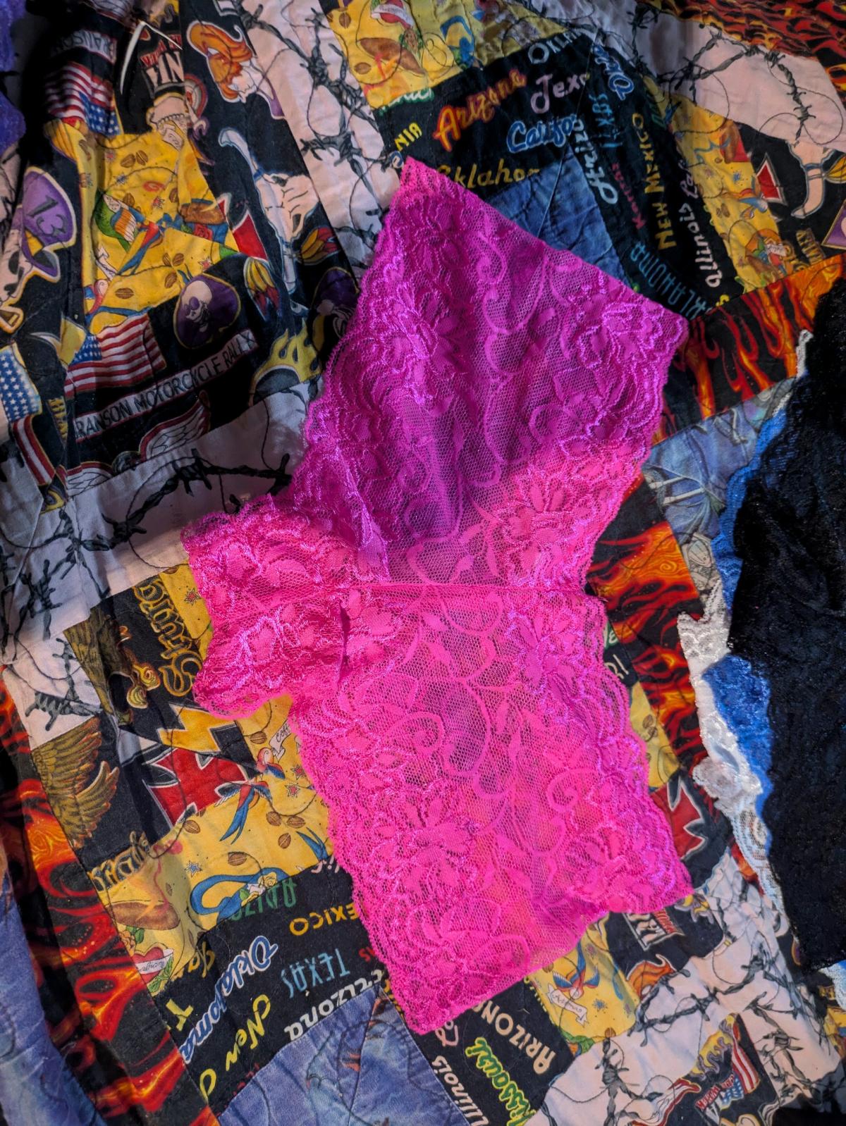 5 pairs Size Large Lace Cheeky Underwear - Camas Valley, Oregon - FleaMarketBay