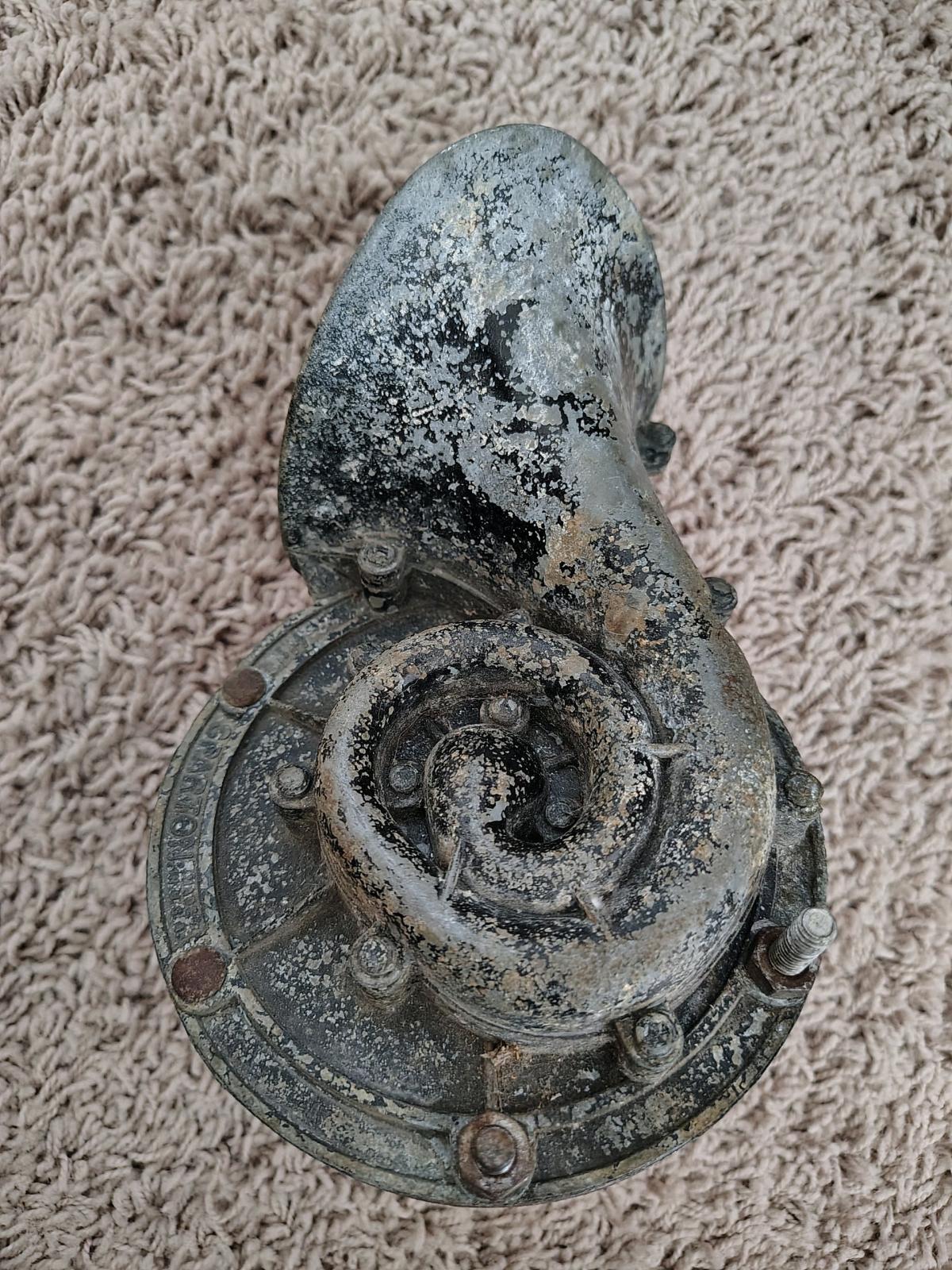 antique classic old school vintage car horn