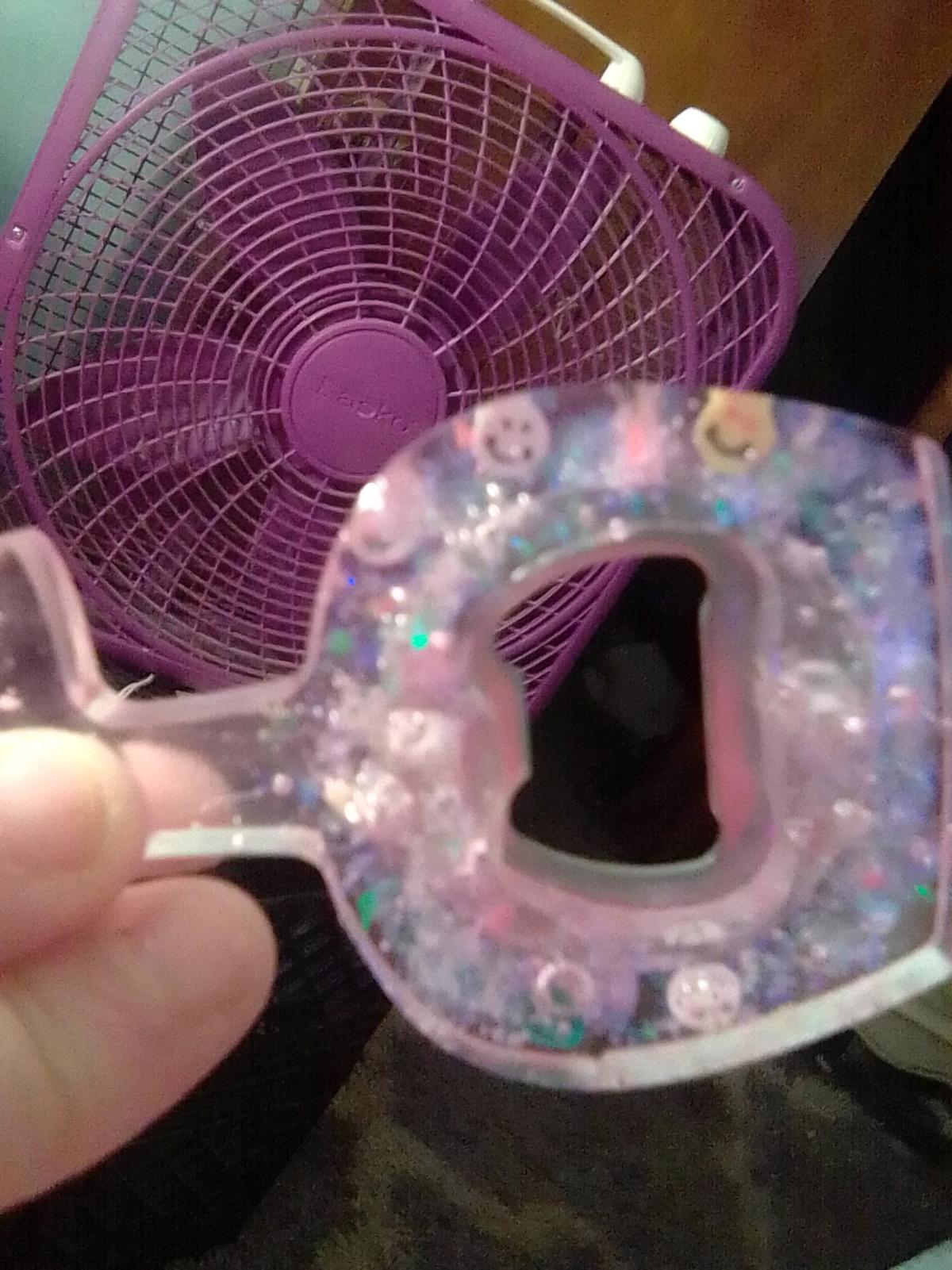 wine bottle open bottle resin - Cleveland, Ohio - FleaMarketBay