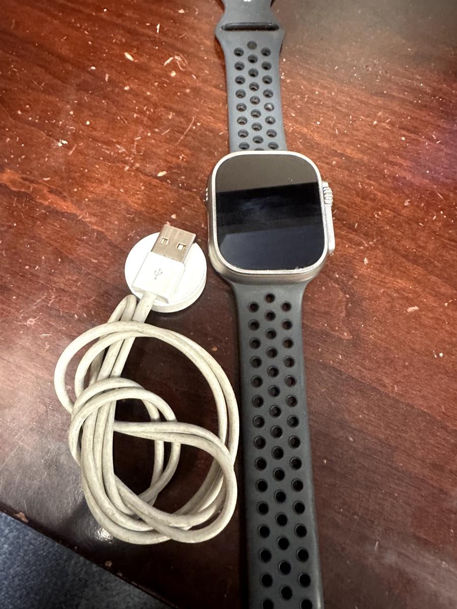 Apple watch ultra 2  64 Gig MRF03LWA in fantastic condition - Adams, New York