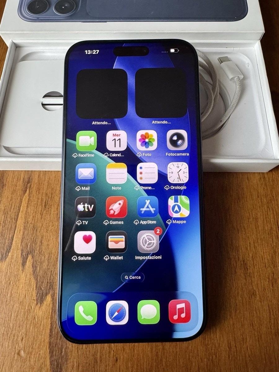 iPhone 17 Pro Max 256GB Deep Blue Equal Condition To New