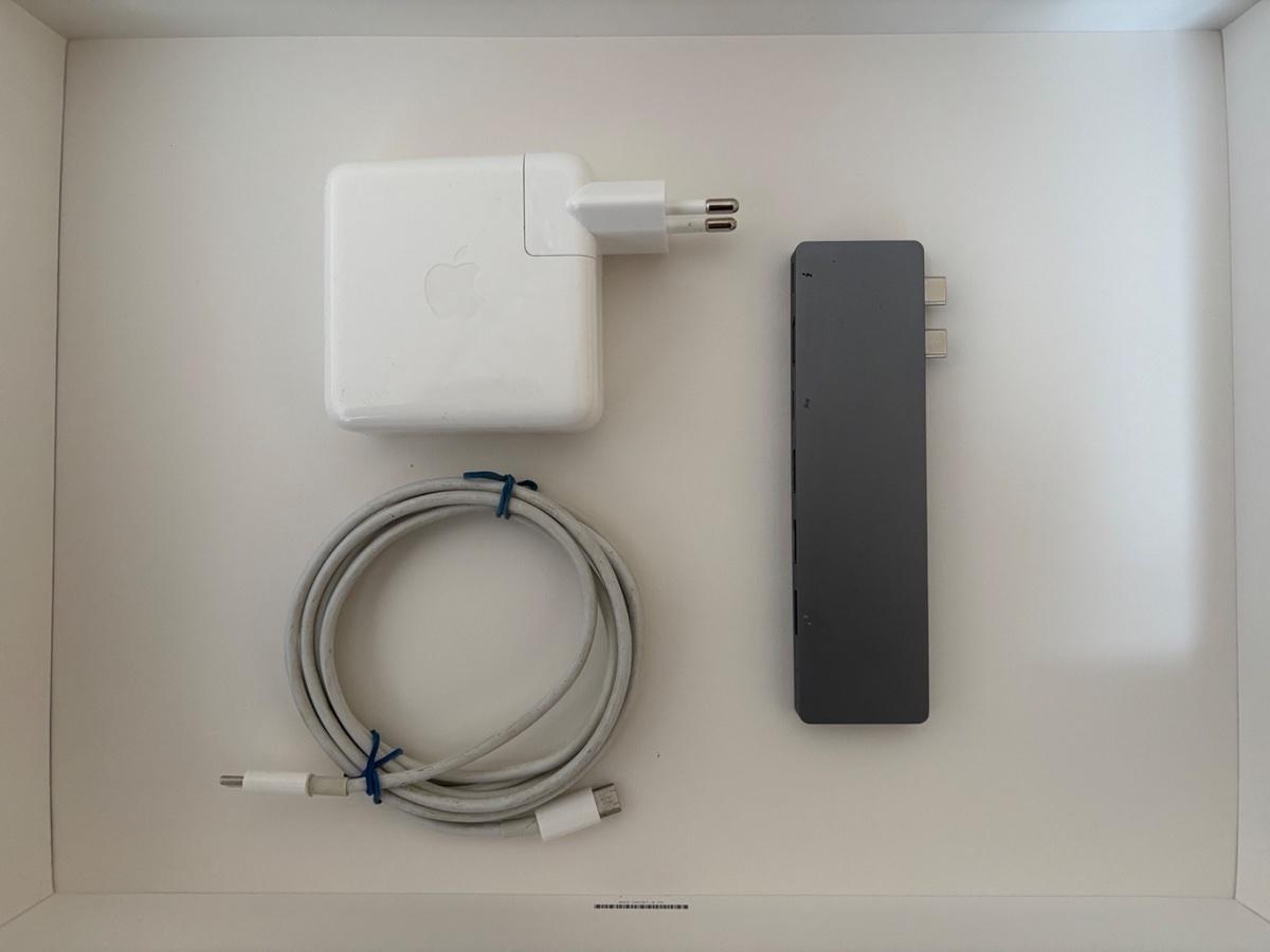 MacBook Pro 13 M1  8GB Ram  250GB SSD - Bedford, New York - FleaMarketBay