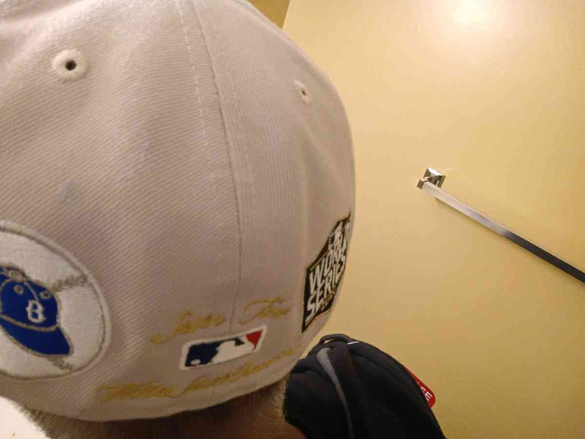 new era world champion blue fitted LA dodgers cap - Defiance, Ohio - FleaMarketBay