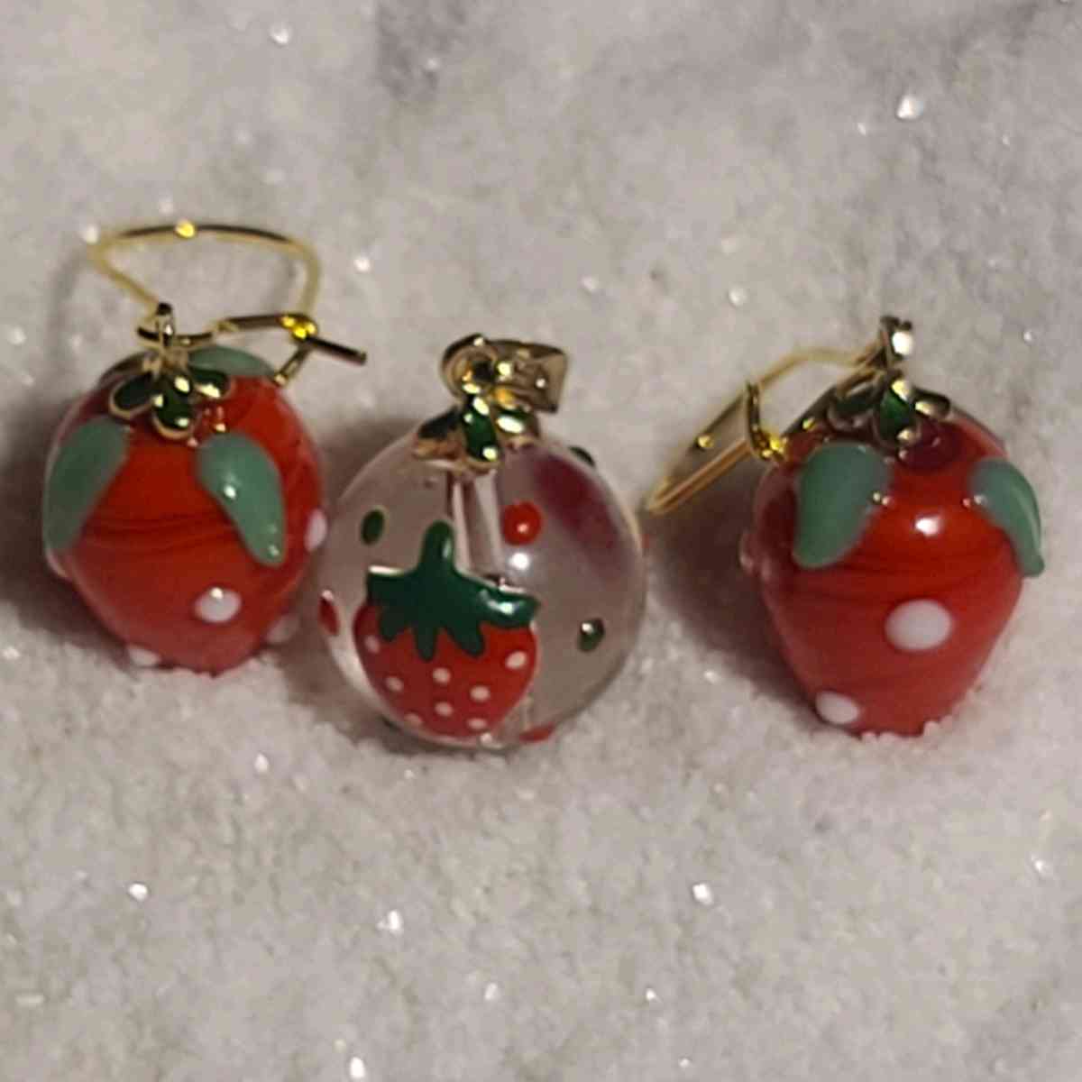 Red Strawberries Murano Glass Earrings and Pendant Set
