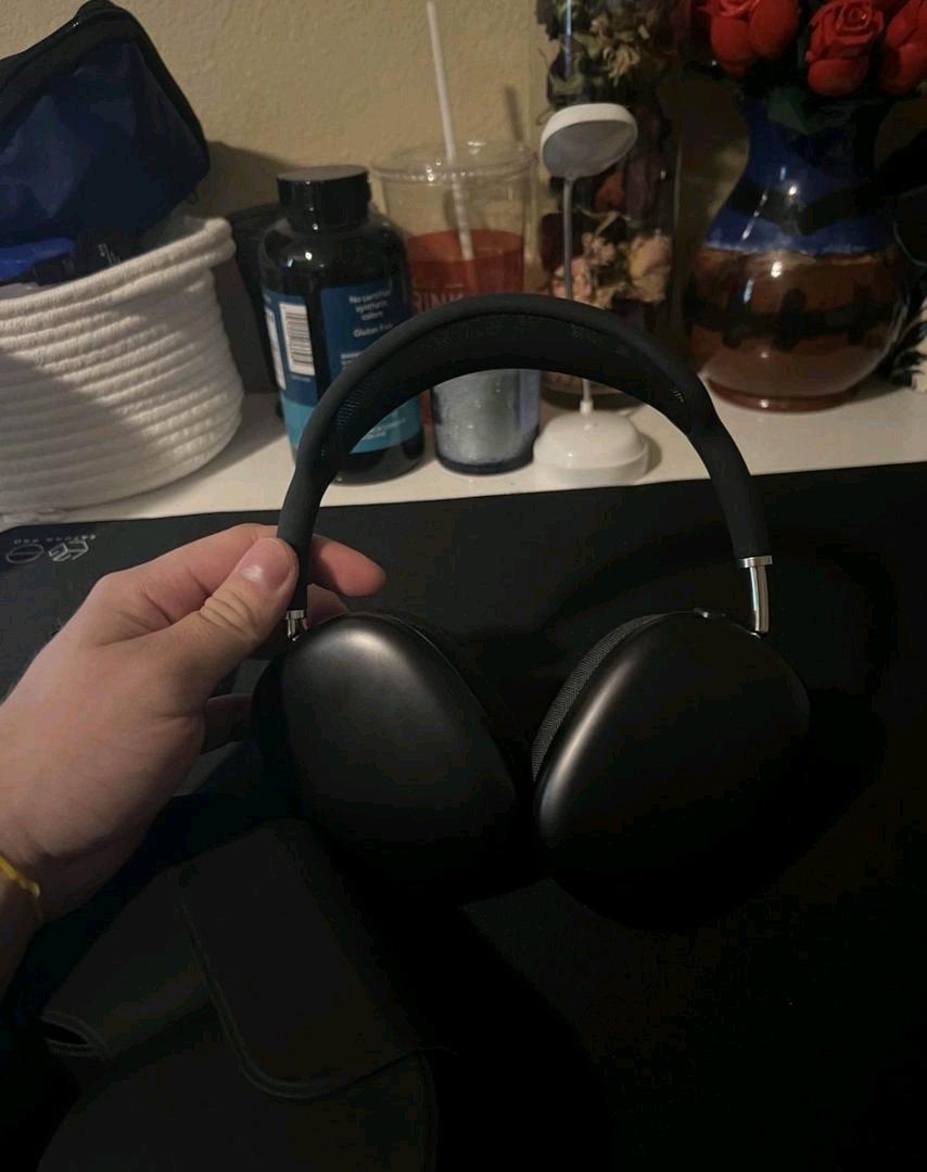 Apple headset pro - Adams, Kentucky - FleaMarketBay