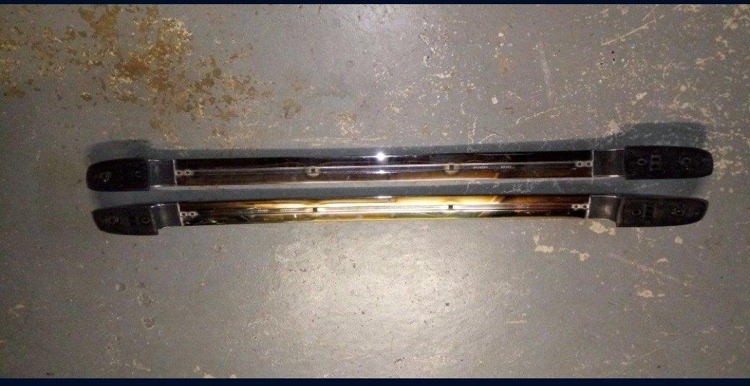 2006 2011 Hhr Chrome Rack Roof Rails - Hometown, Illinois - FleaMarketBay