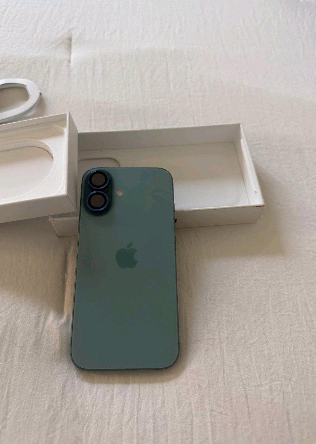 IPhone 16 256gb unlocked