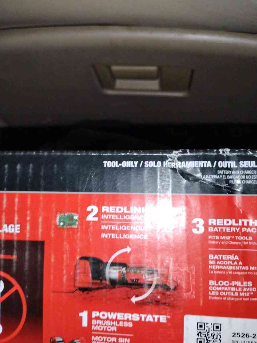 Milwaukee M12 Oscillating Multi tool