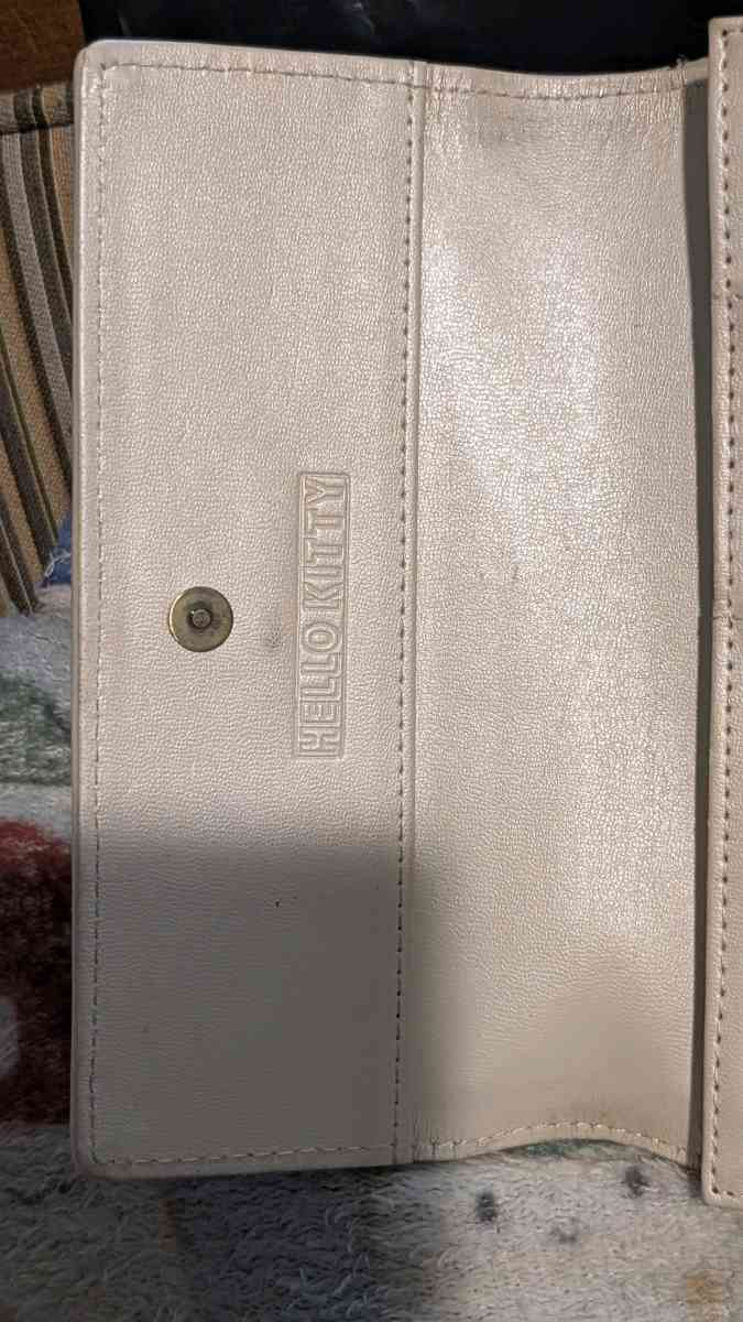 hello kitty wallet
