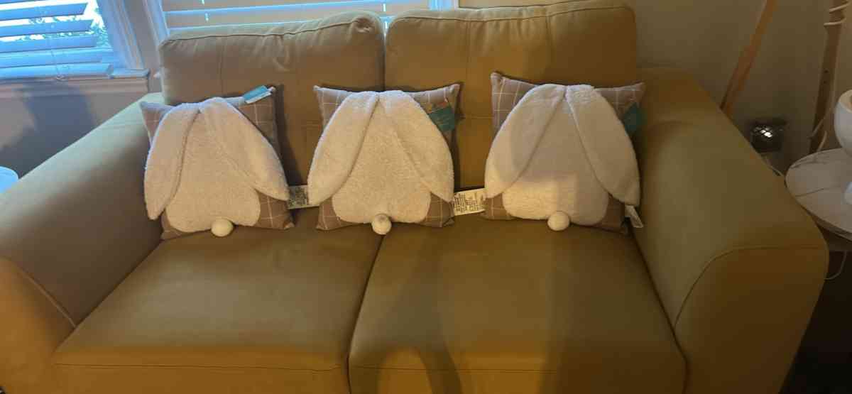 Easter pillows