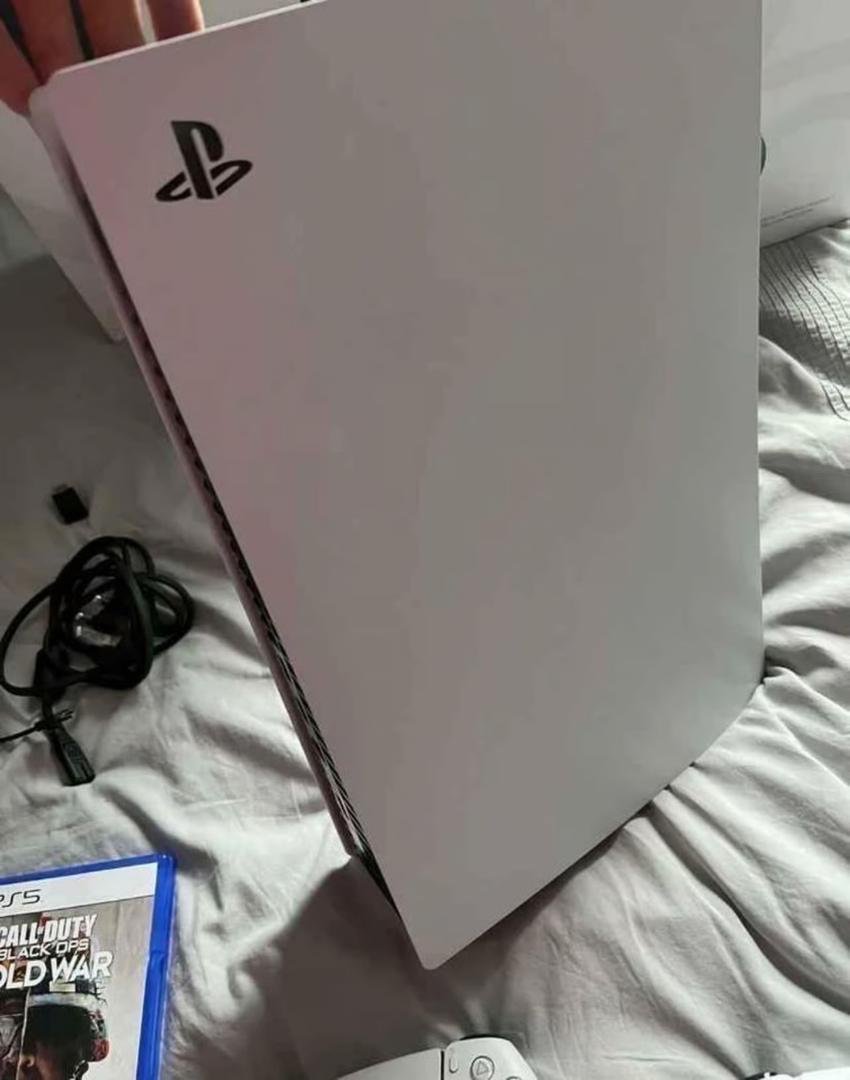 Sony PlayStation 5 Disc Version - Albany, California - FleaMarketBay