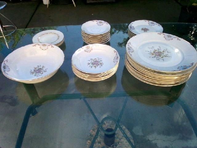 Baum bros  dish set - Spring Valley, California - FleaMarketBay