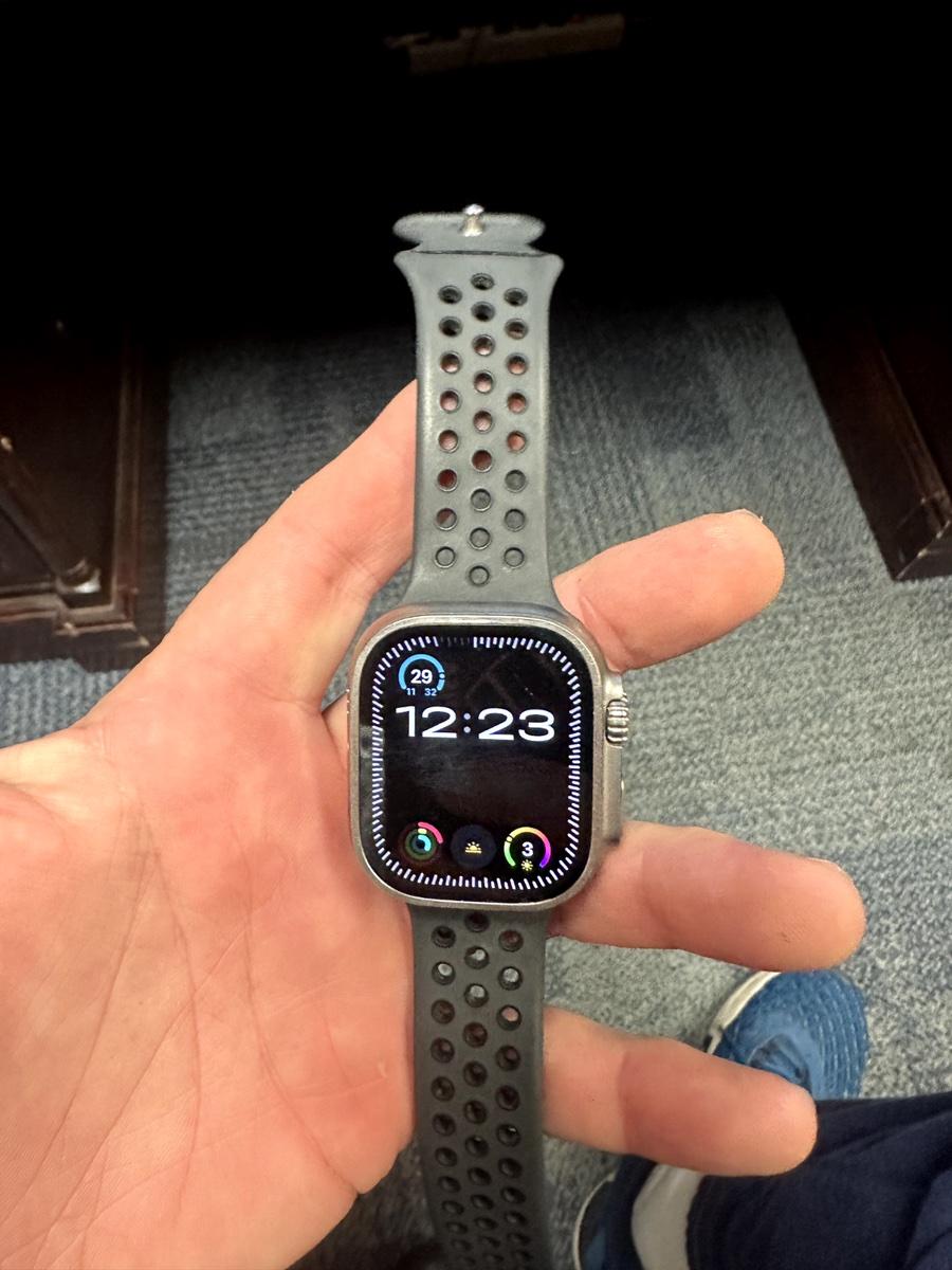 Apple watch ultra 2  64 Gig MRF03LWA in fantastic condition - Adams, New York - FleaMarketBay