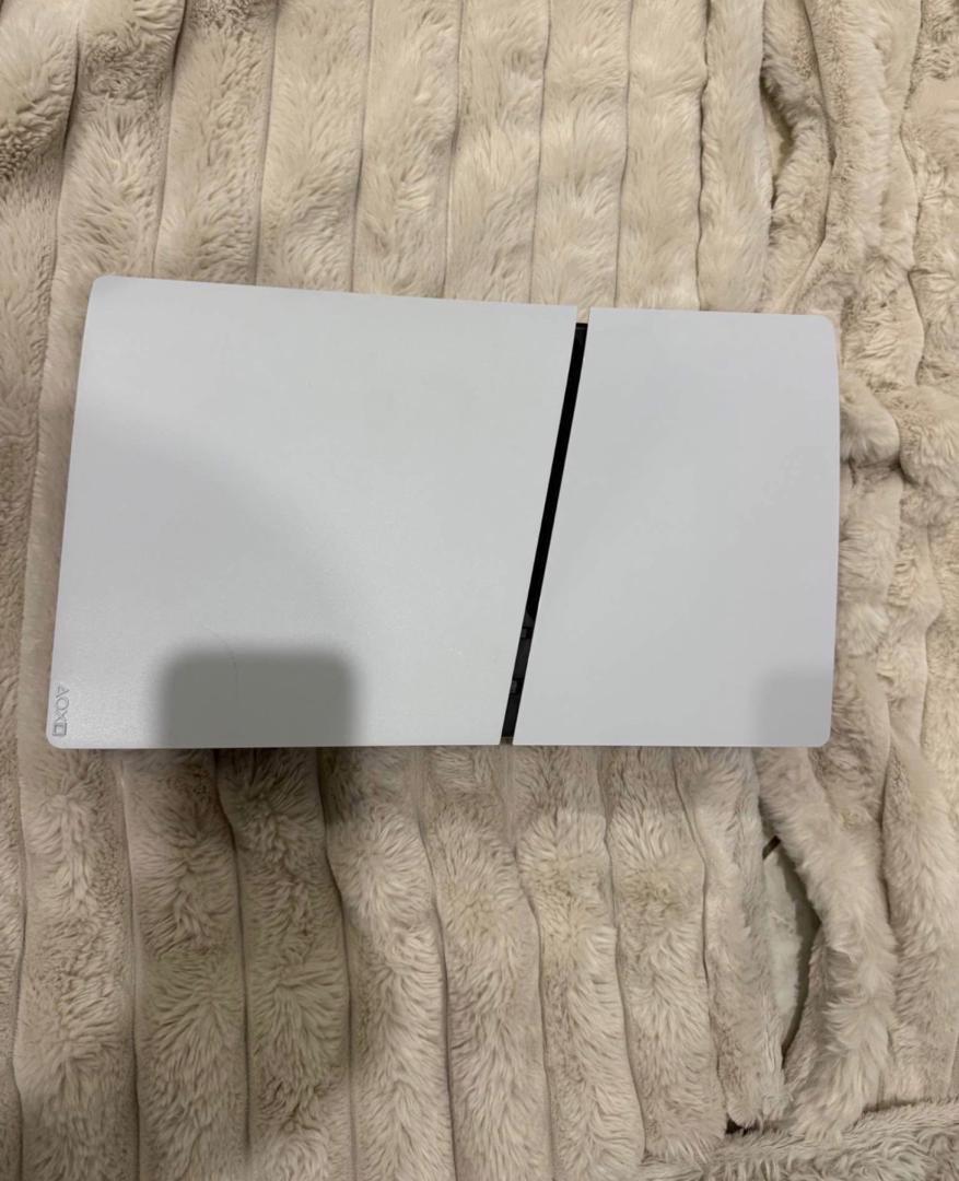 Im giving my it out the ps5 to someone interested - Alicia, Arkansas - FleaMarketBay