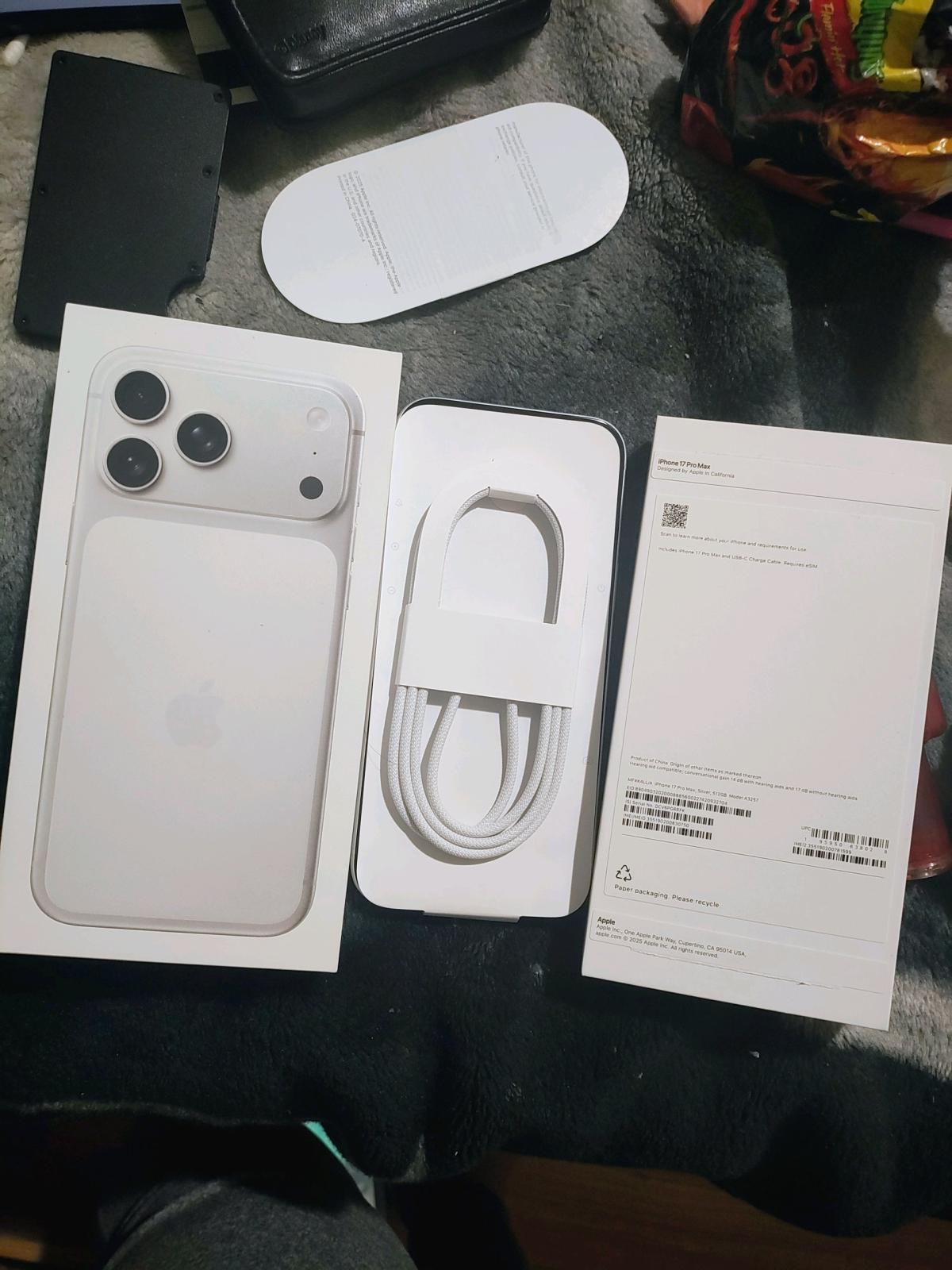 iPhone 17 pro max - San Antonio, Texas - FleaMarketBay