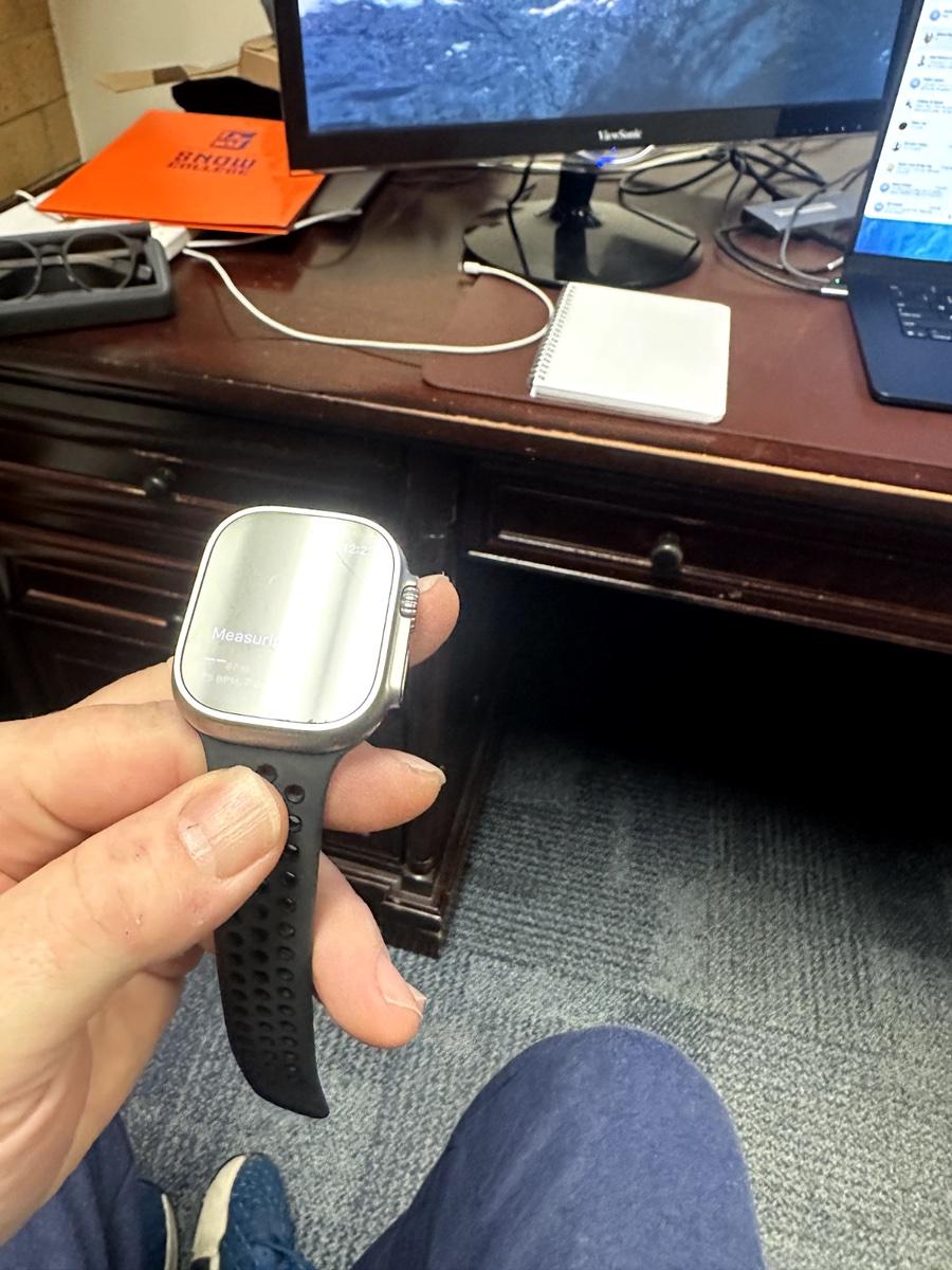 Apple watch ultra 2  64 Gig MRF03LWA in fantastic condition - Adams, New York - FleaMarketBay