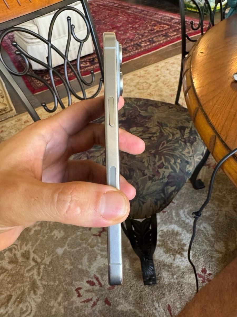 Apple iPhone 15 Pro Max 256GB - Florida, New York - FleaMarketBay