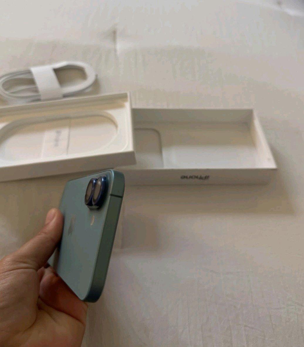 IPhone 16 256gb unlocked - Sacramento, California - FleaMarketBay