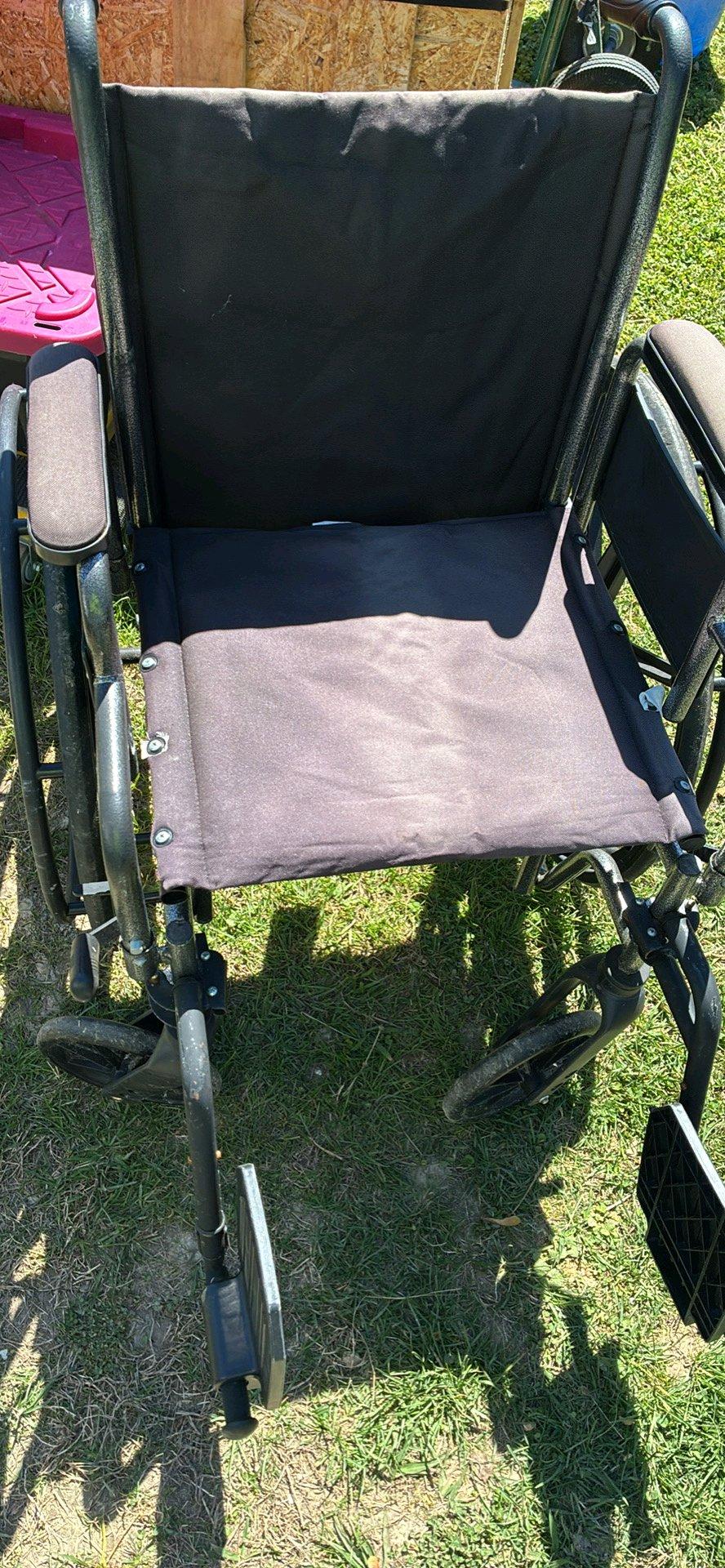 Fold Up Wheelchair - Chattanooga, Tennessee - FleaMarketBay