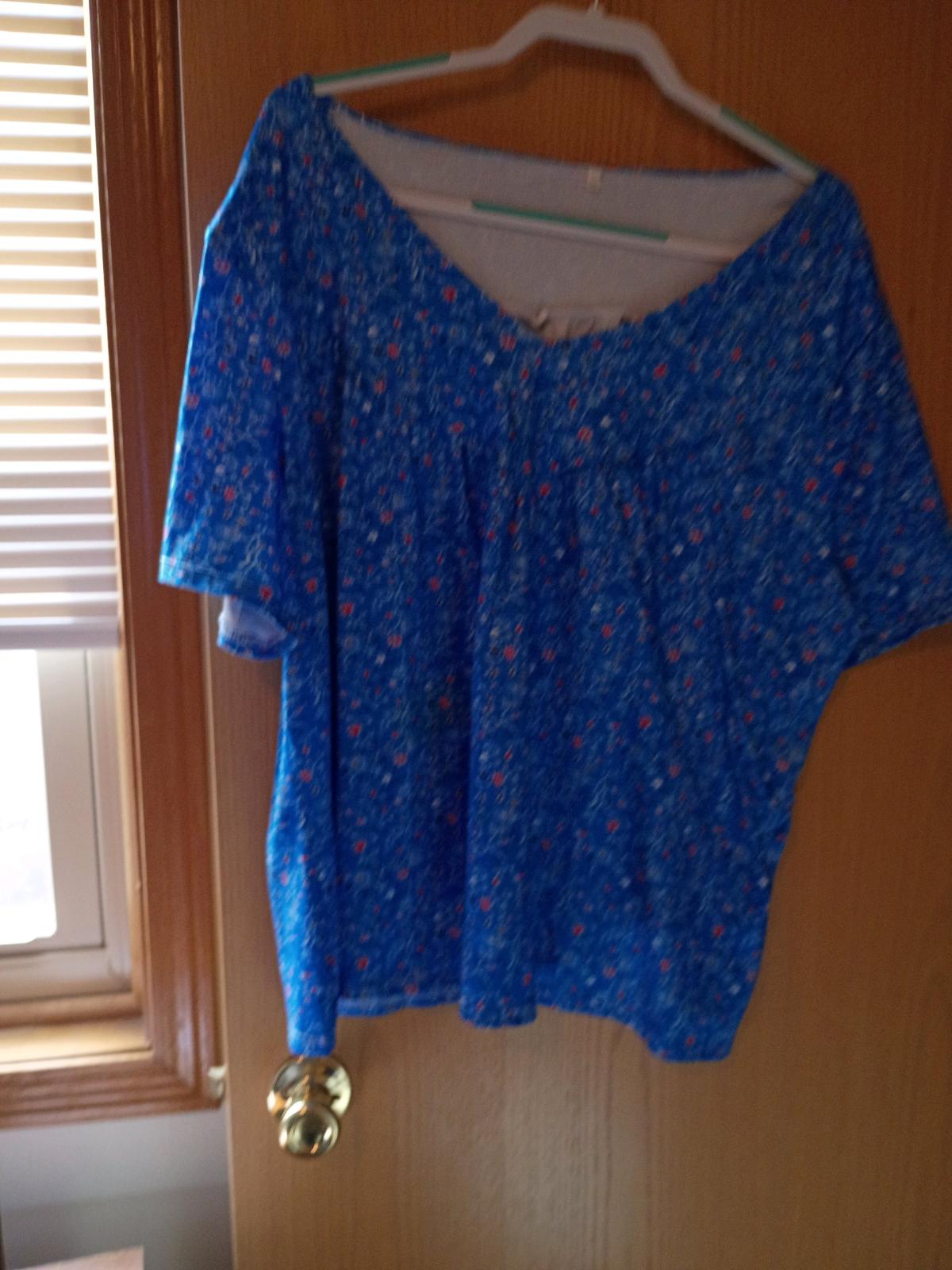 Womens shirt - Winnebago, Illinois