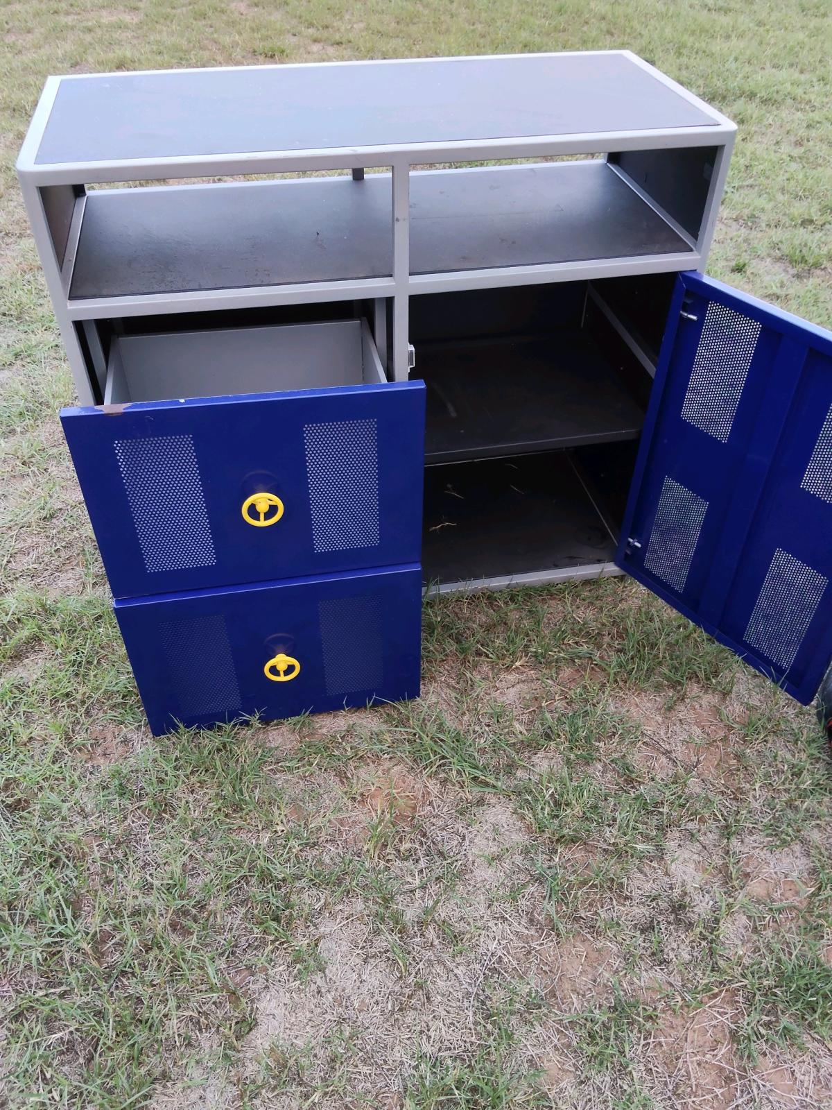 Nice Kids Drawer - San Antonio, Texas - FleaMarketBay