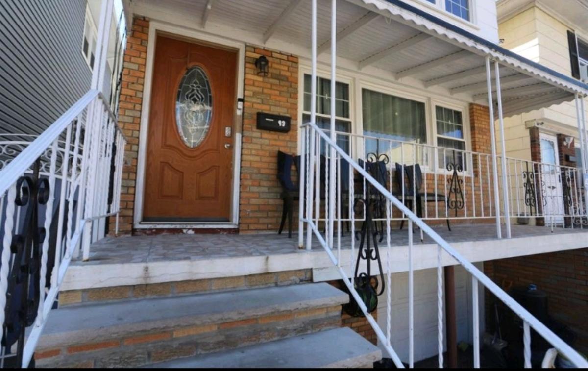 house for rent - Neptune, New Jersey - FleaMarketBay