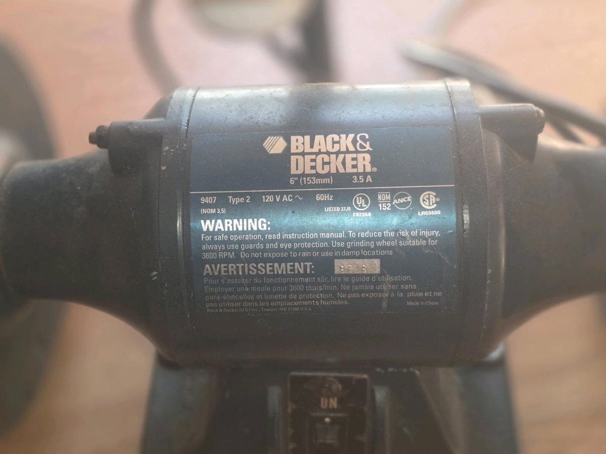 Black and Decker Double bench grinder - Belleview, Florida - FleaMarketBay