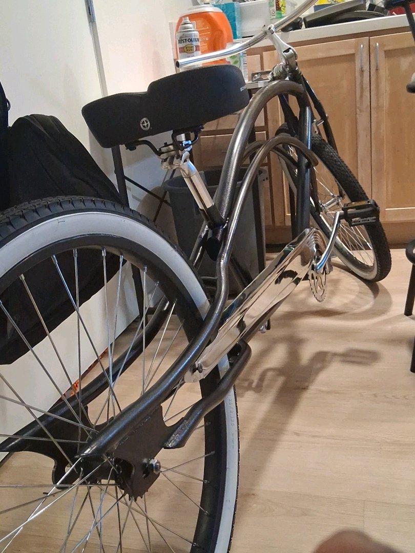 CALI CUSTOM EXTENDED BIKE FRAME W ENGINE - Mountain View, California - FleaMarketBay