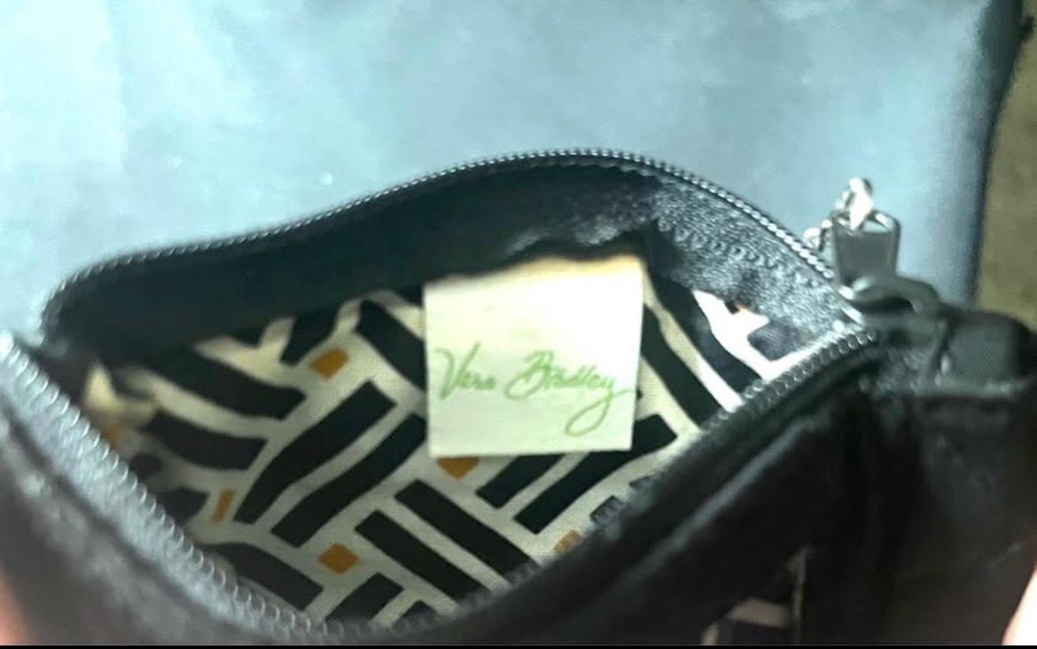 VERA BRADLEY ID CASE WALLET - Norwood, Massachusetts - FleaMarketBay