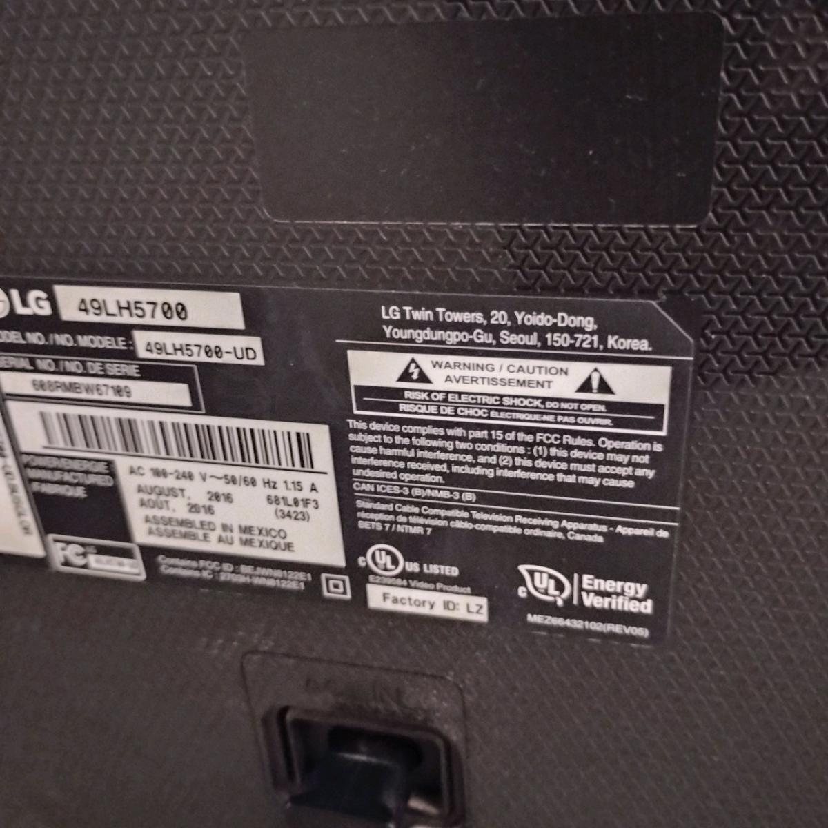 LG 49inch smart TV - Sacramento, California - FleaMarketBay