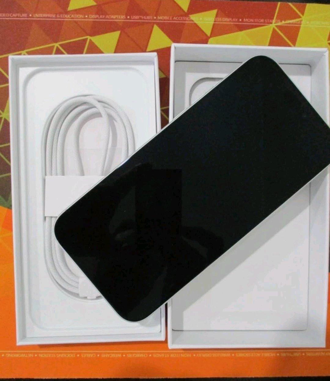 iPhone 17 Pro Max 512GB Factory Unlocked - Aberdeen, North Carolina - FleaMarketBay