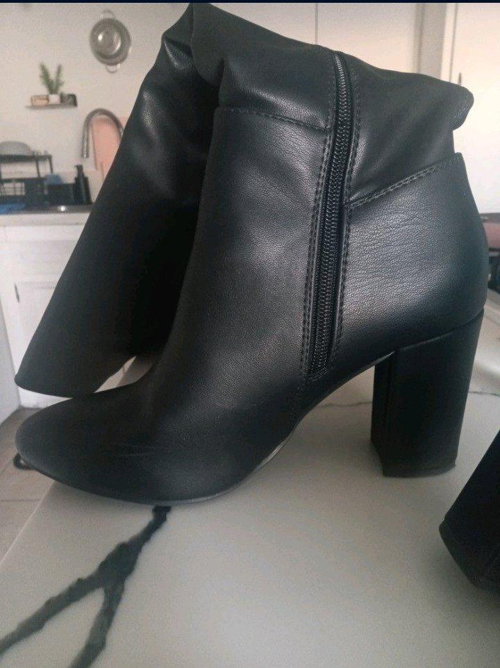 womens boots - Porterville, California