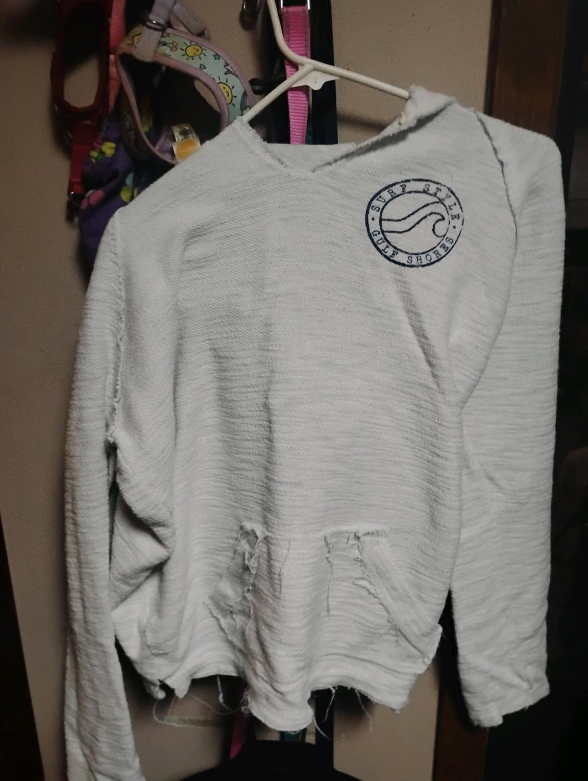 Trading Co Beach Outfitters size small - Alicia, Arkansas - FleaMarketBay