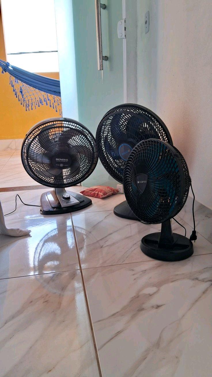 Rechargeable fan - Jacksonville, Florida - FleaMarketBay