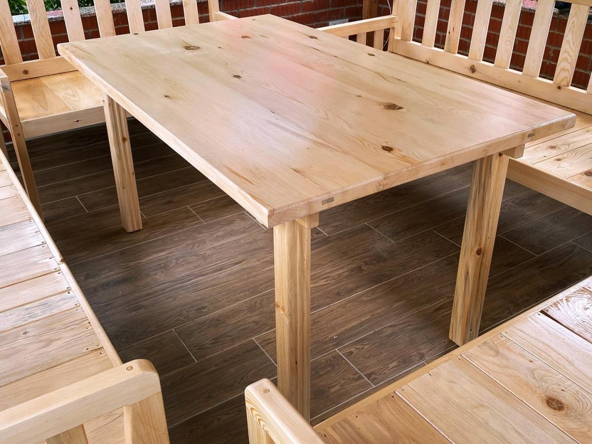 table and chairs - New York, New York