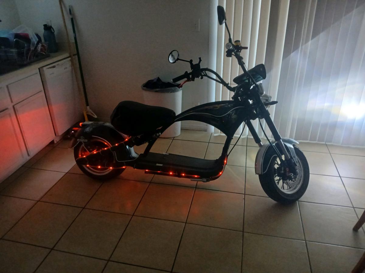 2022 eahora m1p 2000w scooter